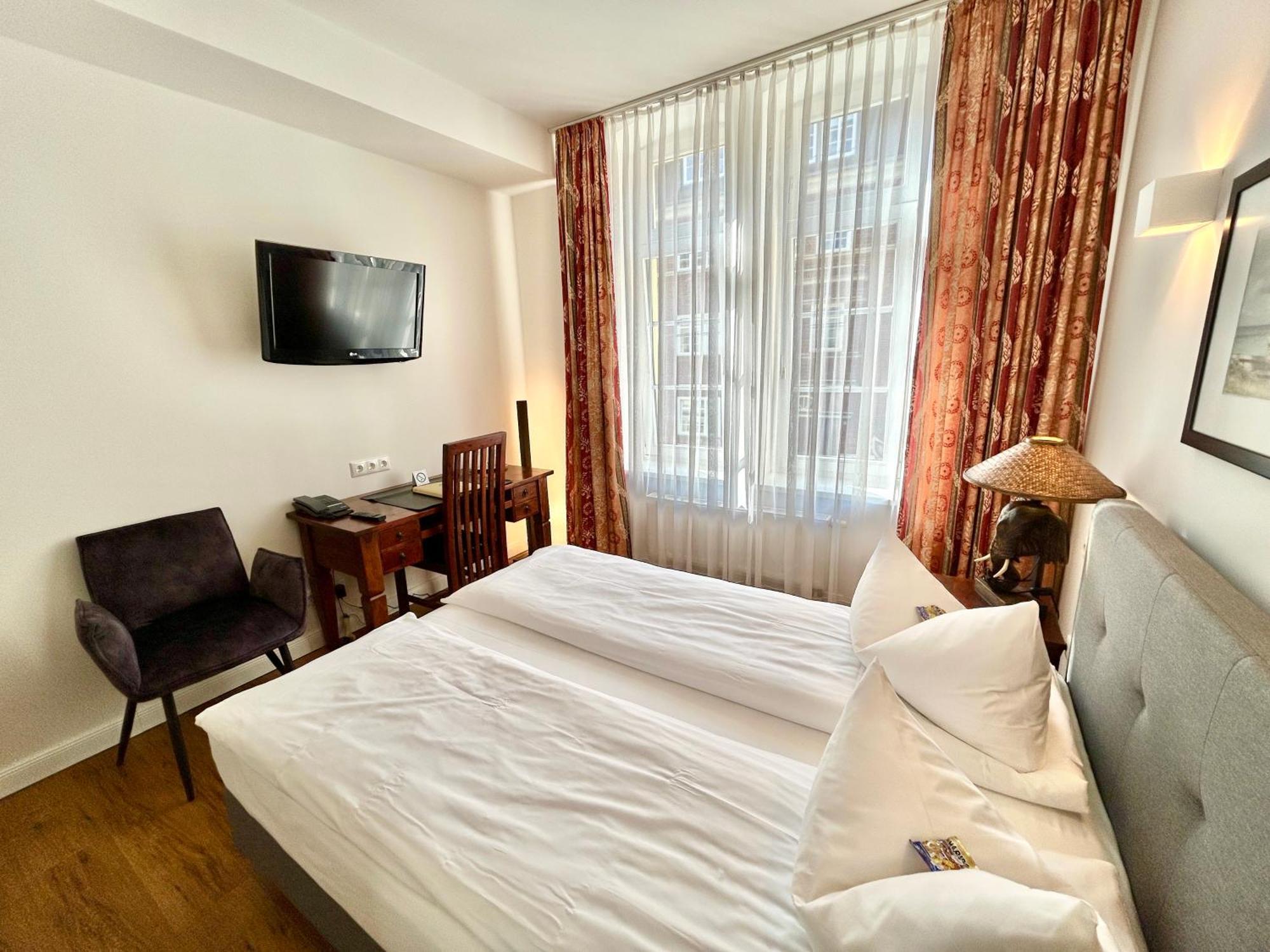 Hotel Elefant Schwerin  Exterior photo