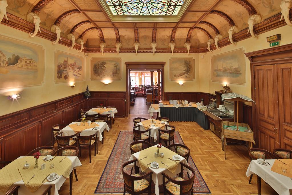 Hotel Elefant Schwerin  Exterior photo