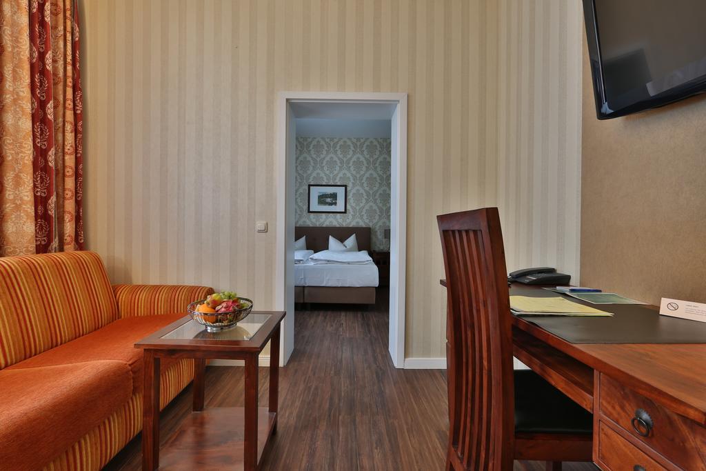 Hotel Elefant Schwerin  Exterior photo