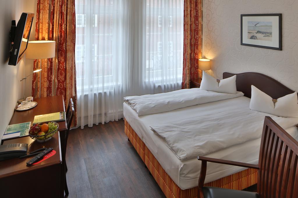 Hotel Elefant Schwerin  Room photo